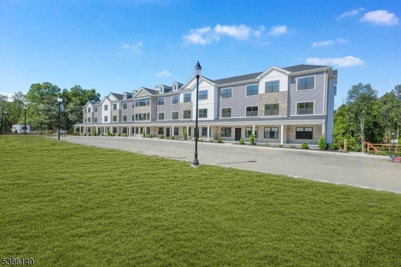 Doremustown Estates sets a new standard for luxury living in Montville.