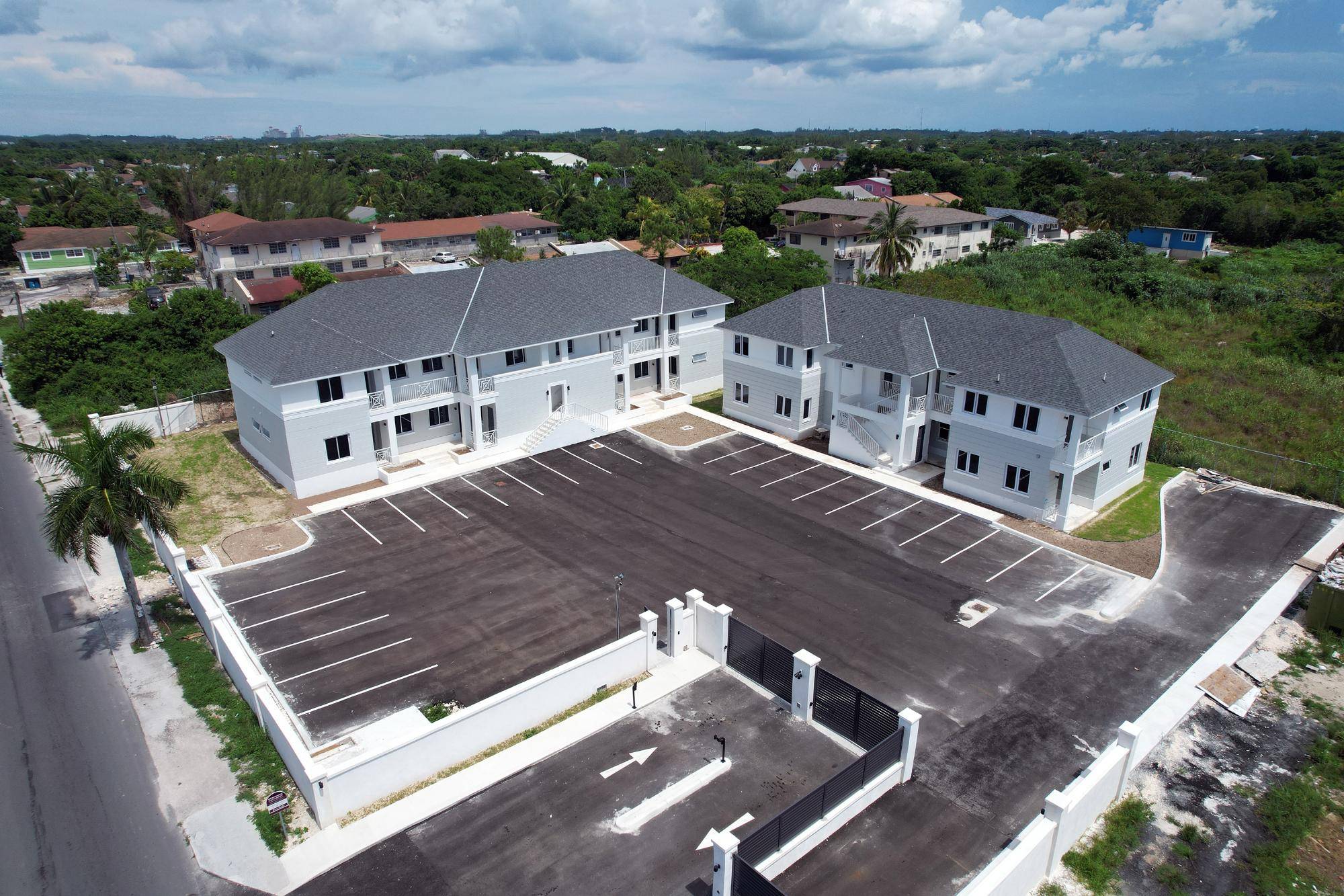 BUTTONWOOD PLACE Condo New-Providence