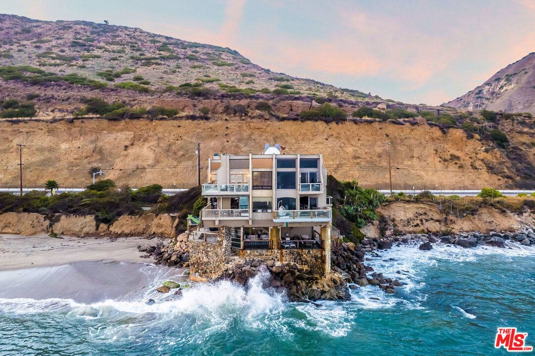 26168 Pacific Coast Hwy 3BR Malibu La
