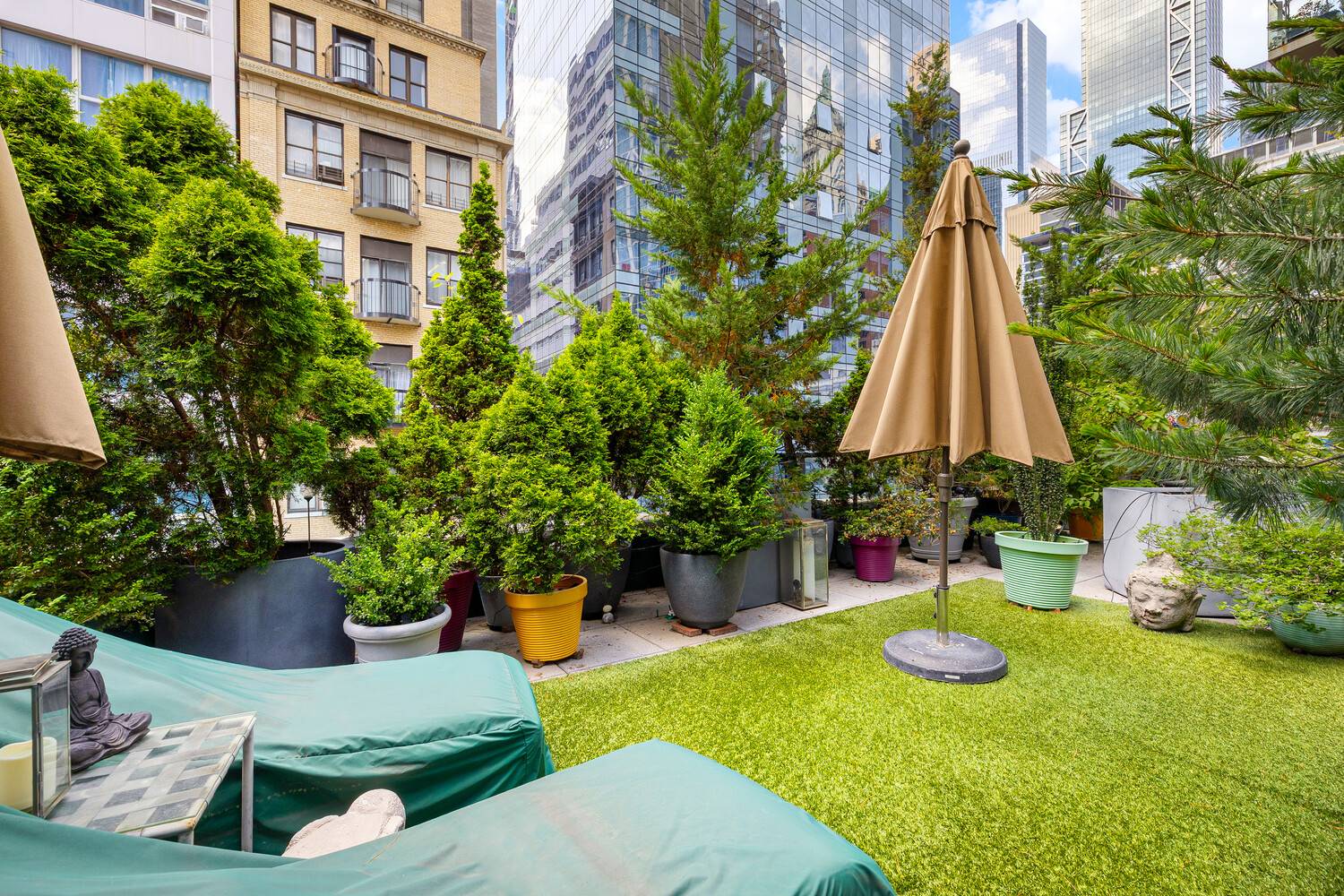 Penthouse Living with Private Terrace in the Heart of the Financial District Welcome to Penthouse 111 at 111 Fulton Street a sprawling 2, 069 SF corner condominium offering 2 bedrooms, ...