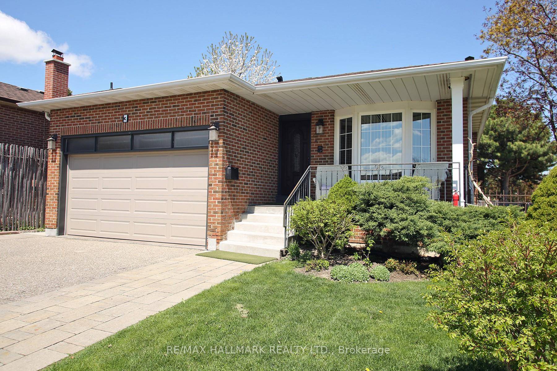 Beautiful and spacious 3 bedroom main and second floor unit located in the prestigious Professors Lake community !