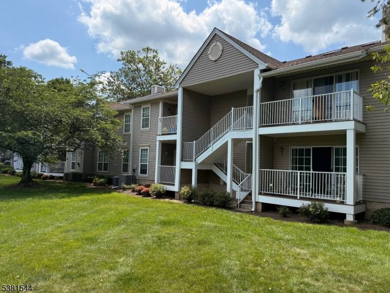 Welcome home to this beautifully maintained 2 bedroom, 2 bathroom condo in the sought after Society Hill III community.
