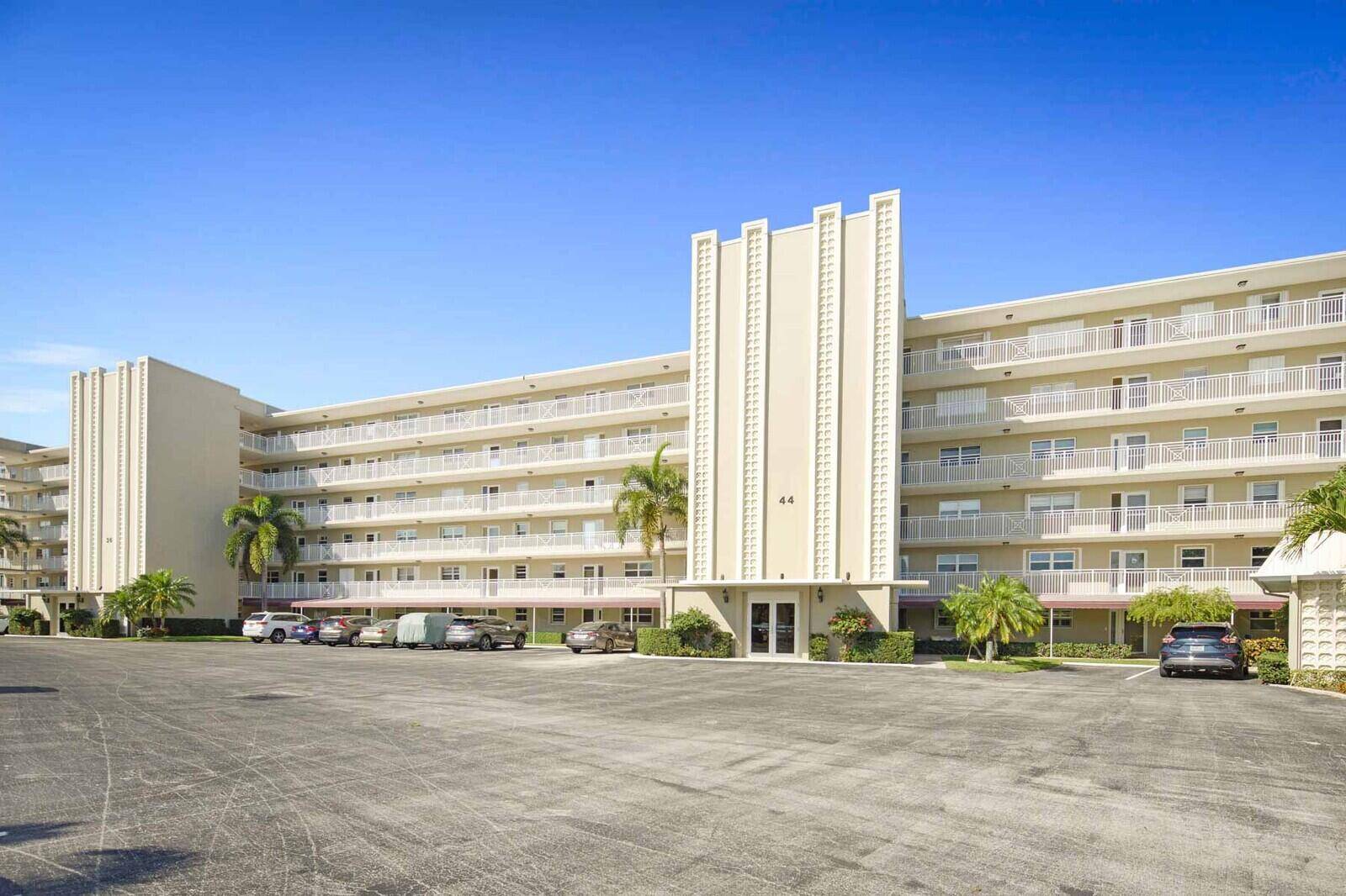 Nestled in a quiet cul de sac, this spacious 2 bedroom, 2 bath second floor condo offers breathtaking, unobstructed views of the Intracoastal Waterway from your private, screened in balcony.