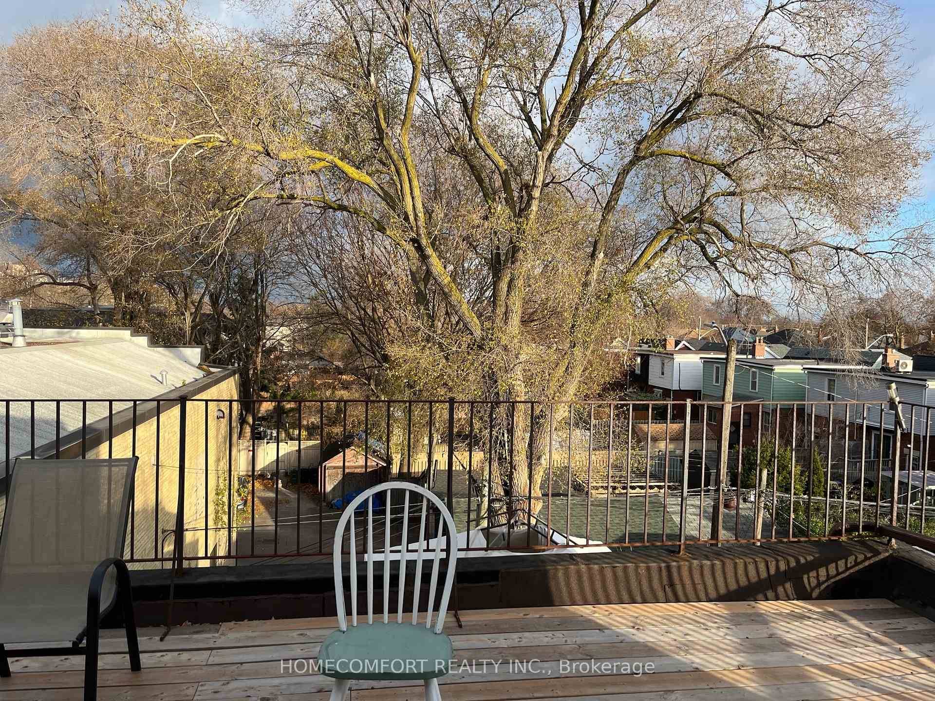 Entire Renovated Separate Unit in the 3rd floor for Lease, Unobstructed East View, Locate at Pape and Cosburn freehold Low Rise Apartment Unit 2, Separate Entrance directly from Street Main ...
