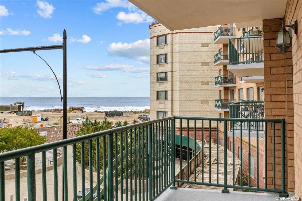 Welcome to The Ocean Grande located on the ever popular Rockaway Beach boardwalk.