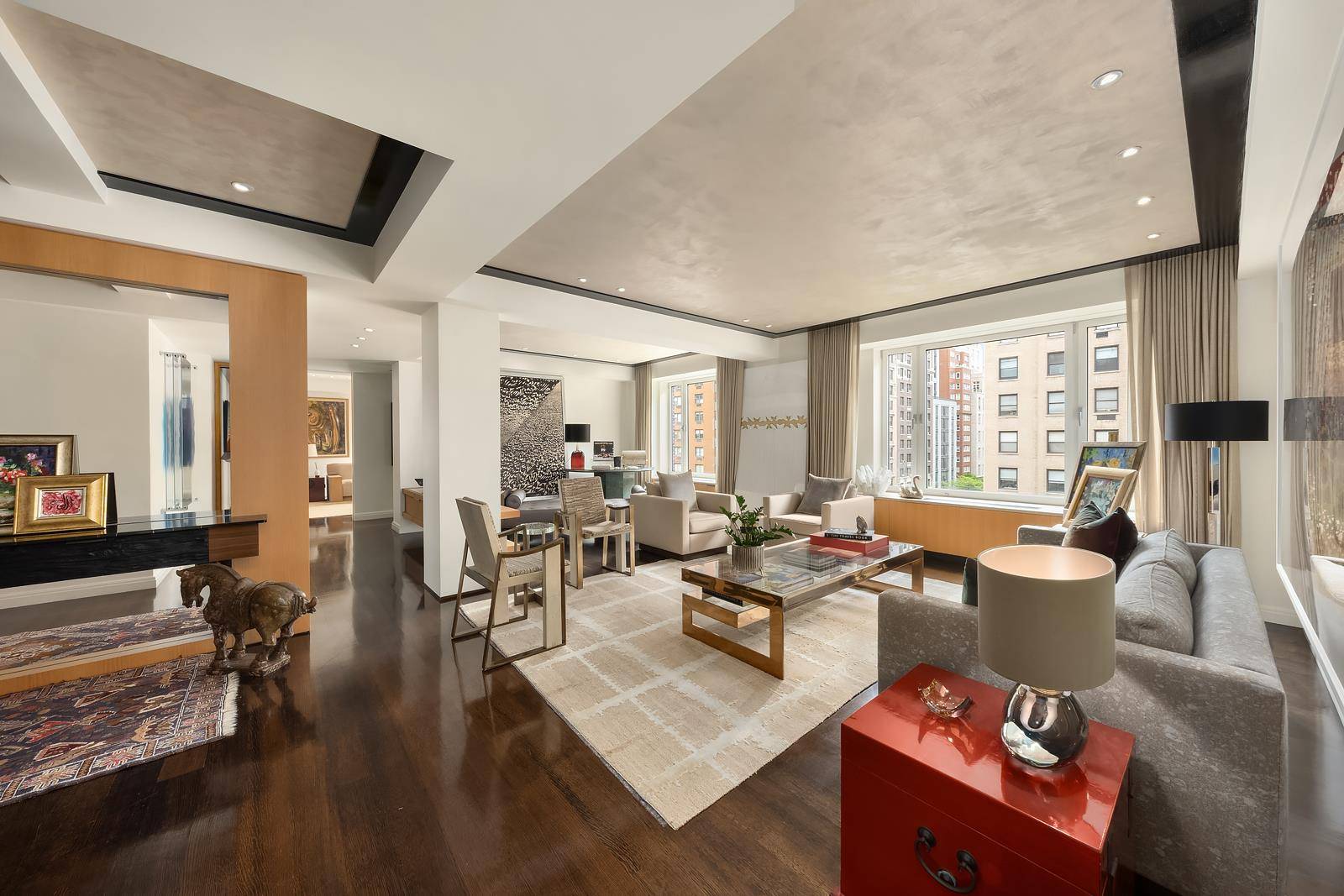 Full Floor Park Avenue Stunner !