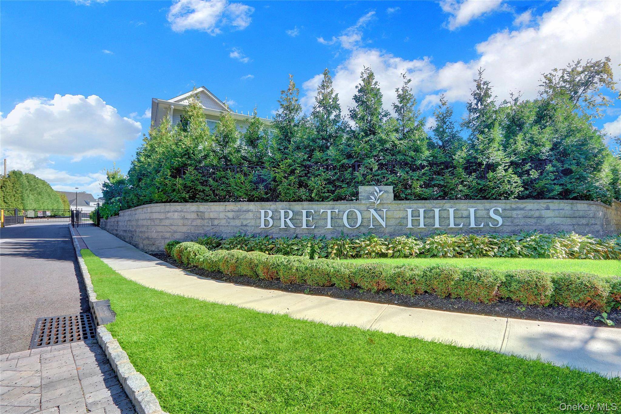 Discover a Rare Gem in the Heart of Glen Cove !