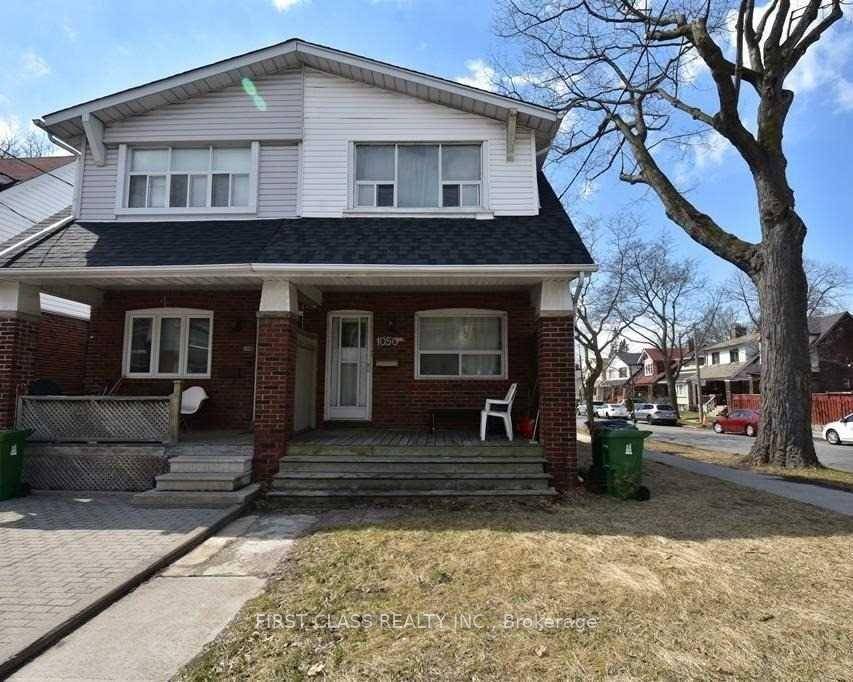 Newly renovated large basement apartment, self contained unit with 3 pc ensuite washroom.