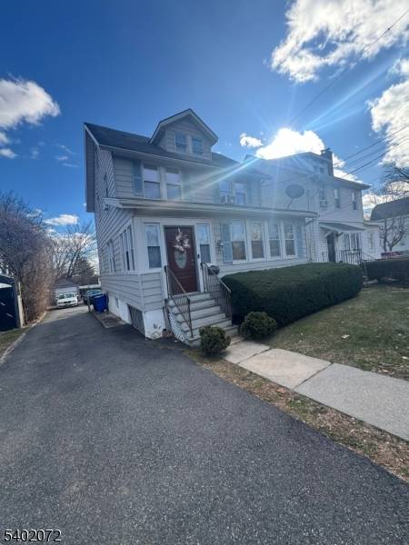 Single family home offering 4 bedrooms and 2 full bathrooms.