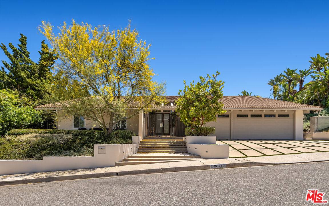 16544   Park Lane Cir 4BR Brentwood La