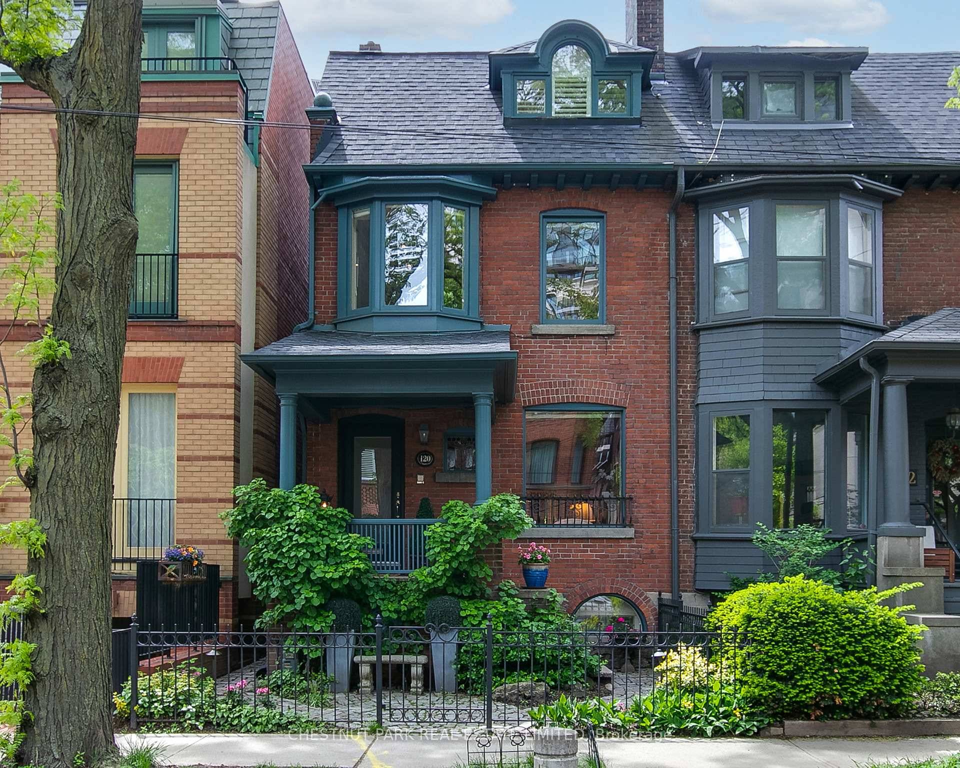 Elegant Yorkville Residence on Prestigious Hazelton Avenue.