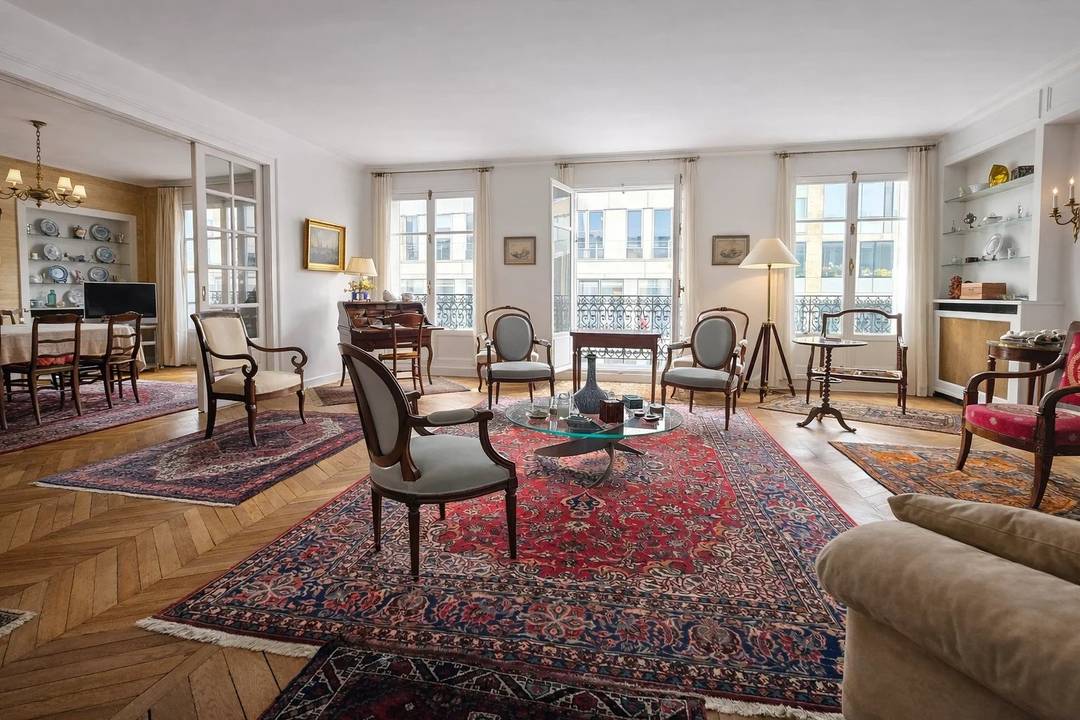 8 pièces - Paris 17ème (Plaine-Monceau)