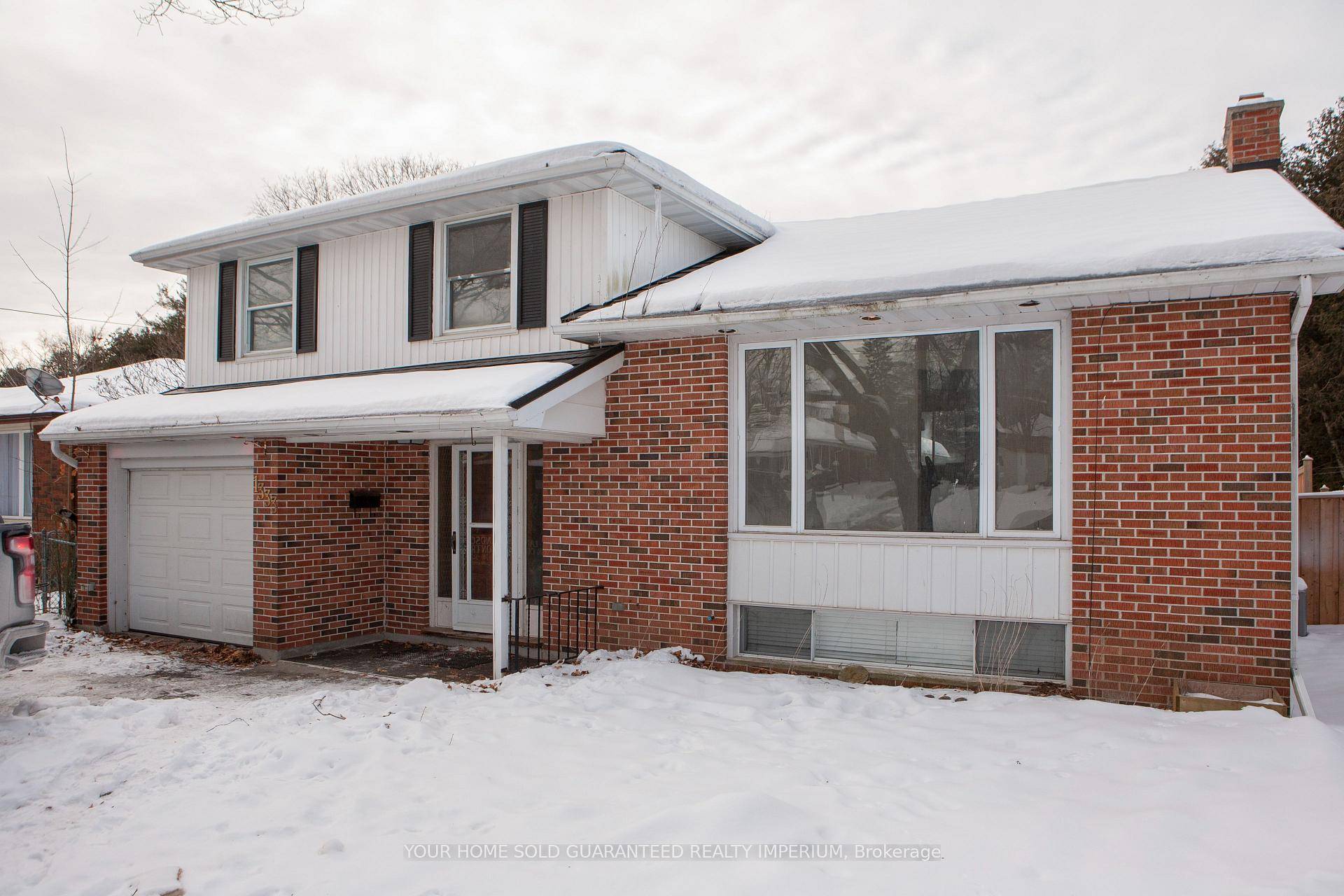 This thoughtfully designed 4 1 bedroom, 3 bathroom home offers a rare combination of space, functionality, and location, making it the perfect choice for families, investors, or multi generational living.