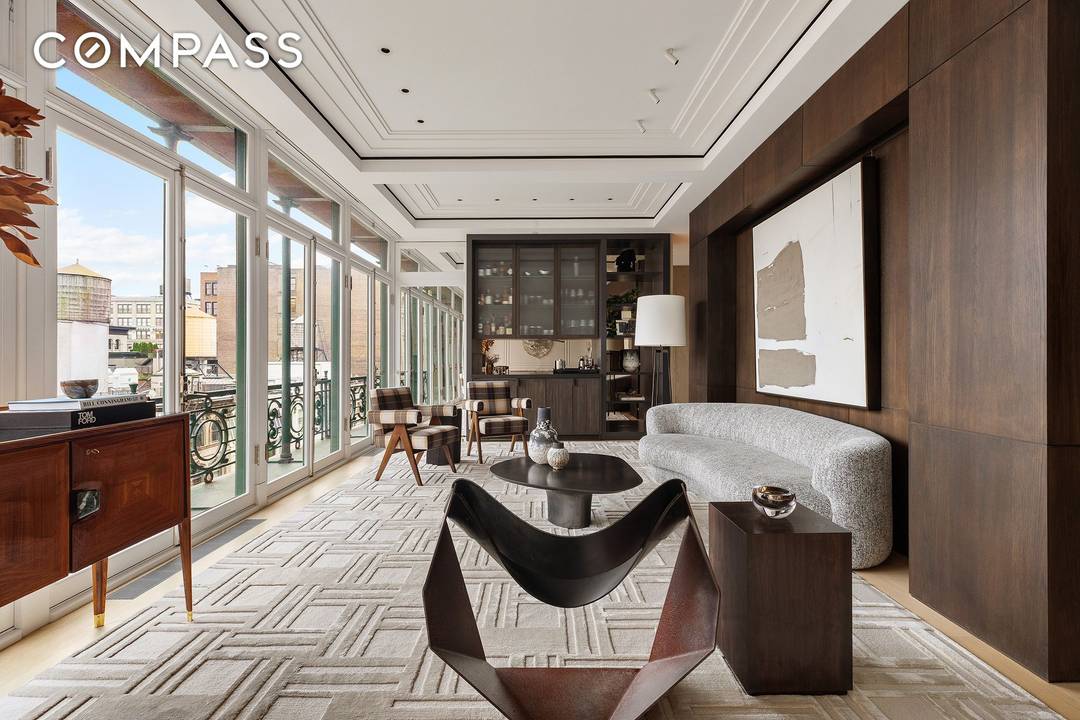 Residence 8A, 561 Broadway The Little Singer Building, SoHo Welcome to Residence 8A at the iconic Little Singer Building, a 1904 Beaux Arts masterpiece reimagined for modern living in the ...