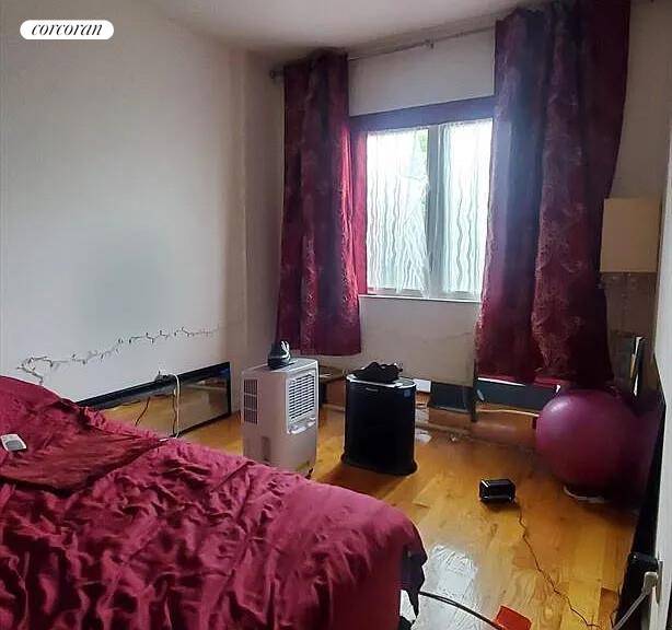 Welcome to 342 53rd Street a 612 sq ft one bedroom, one bathroom condo located in vibrant Sunset Park, Brooklyn.