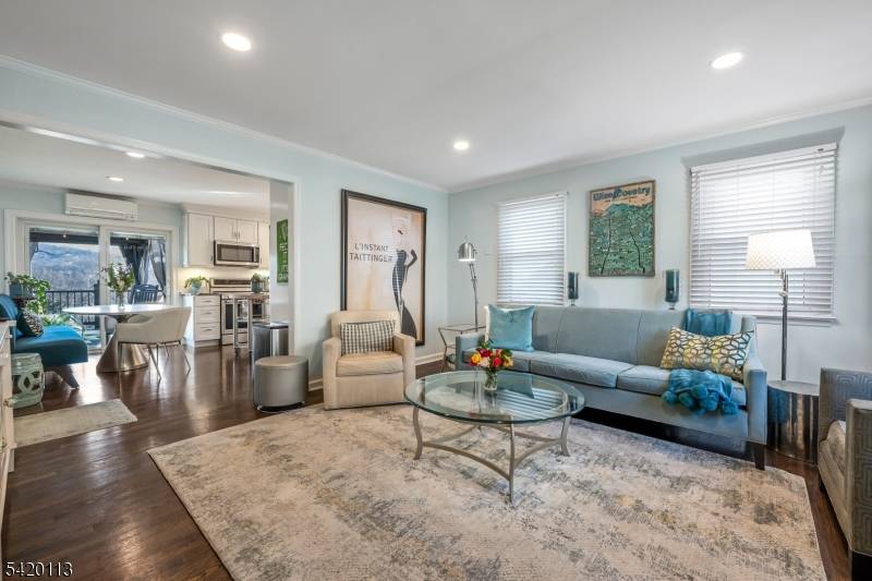 So much special attention from a truly talented seller !