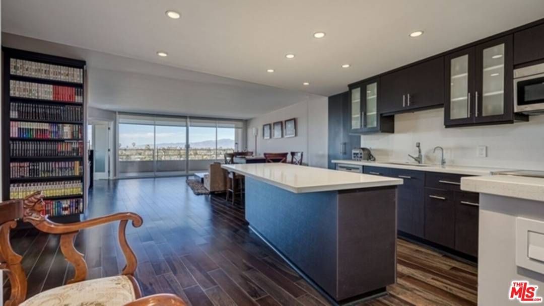 4265  Marina City Dr 3BR Marina Del Rey La