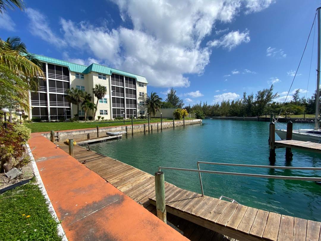 COVE HOUSE CONDOMINIUMS Condo Grand-Bahama-Freeport