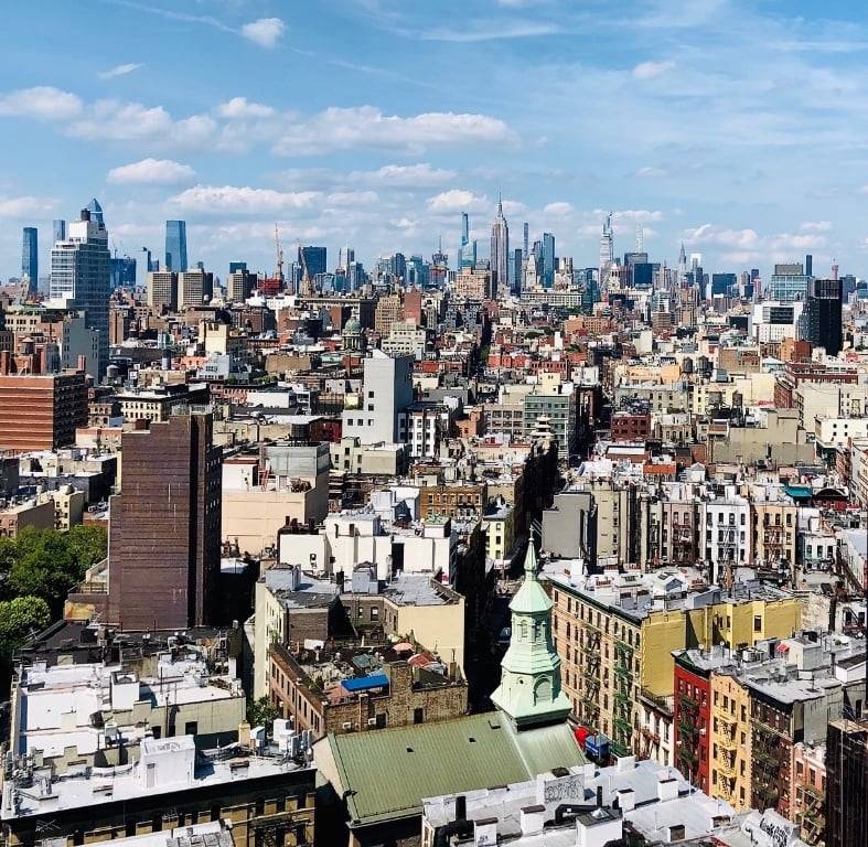 Perched on a high floor in the architecturally distinguished Chatham Towers, this generously sized alcove studio offers breathtaking open views.