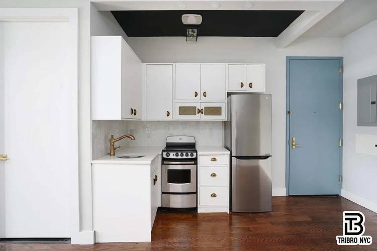 Beautiful home with dishwasher and in building laundry