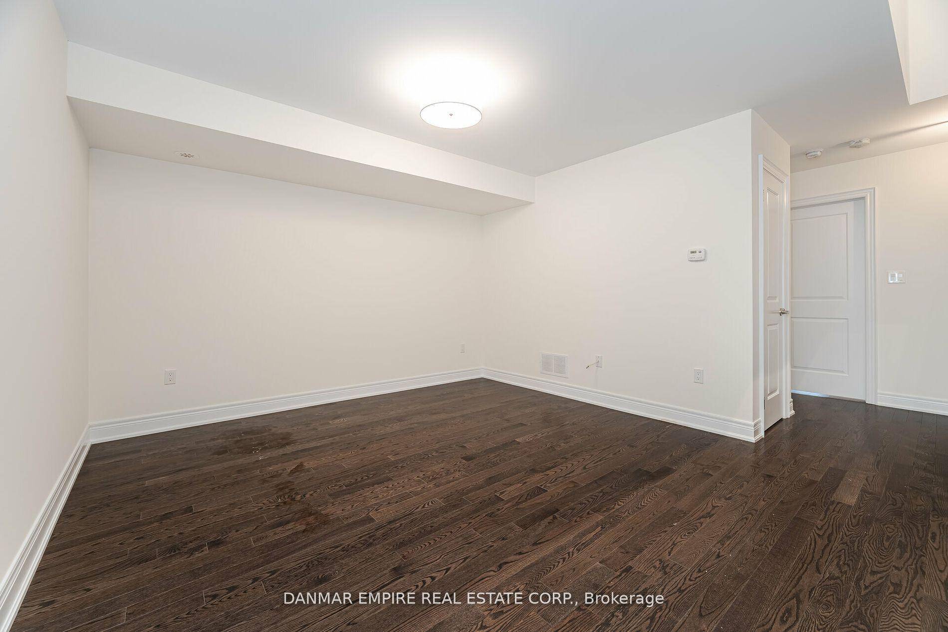 The largest freehold townhome in this complex !