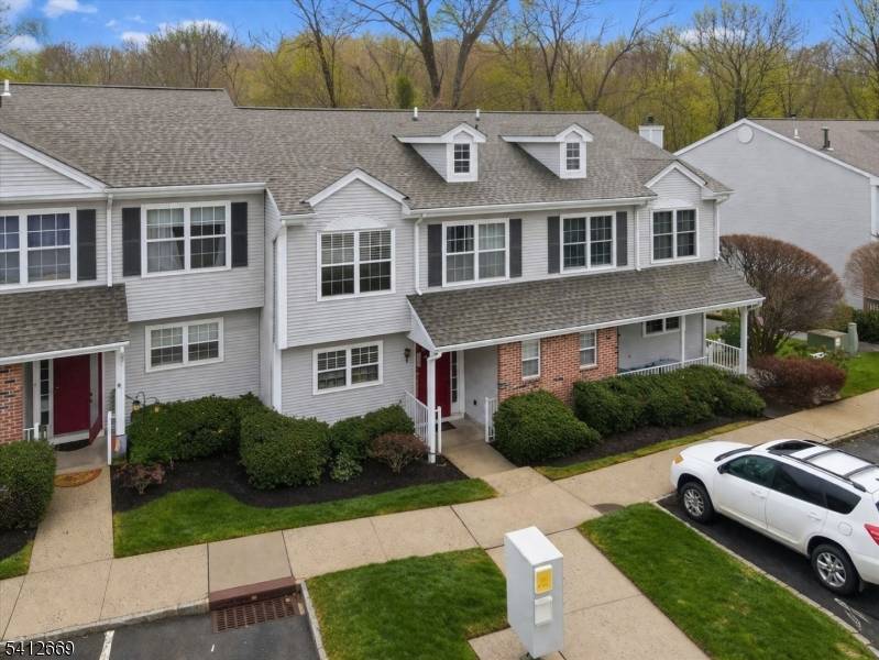 Beautifully maintained 2 bedroom, office den, 2 full bath, 1 half bath interior townhome located in the desirable Seasons Glen Community, conveniently close to Rt.