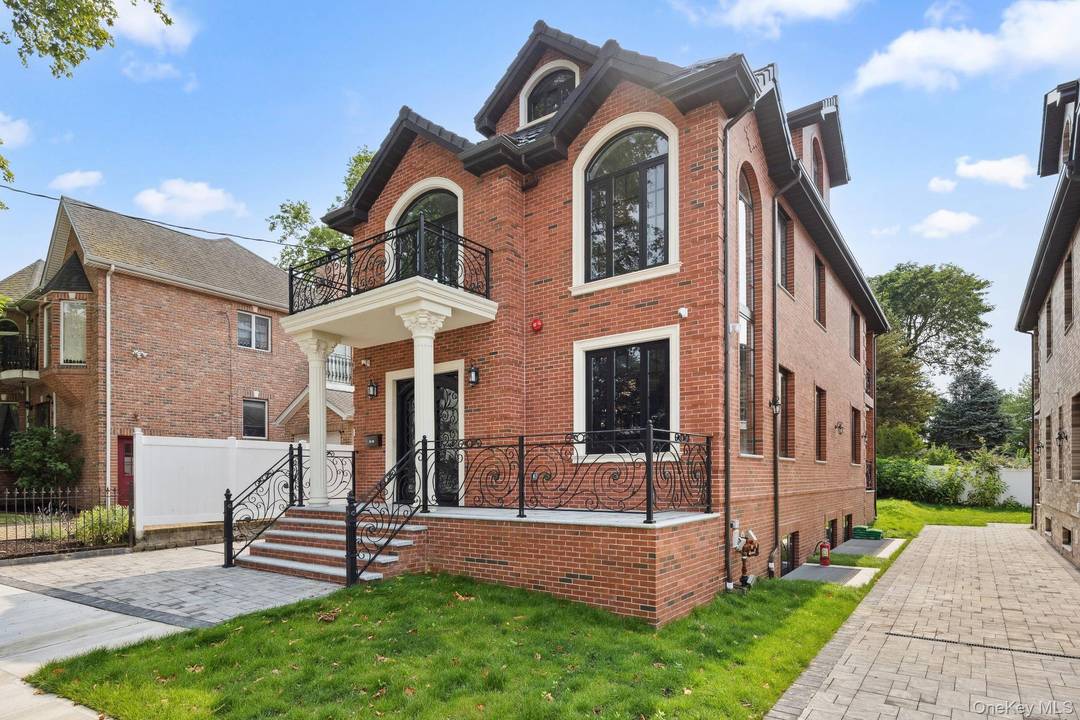 Enjoy the luxurious experience in this brand new construction home located in the prestigious Bayside neighborhood, unparallel to anything in this market.