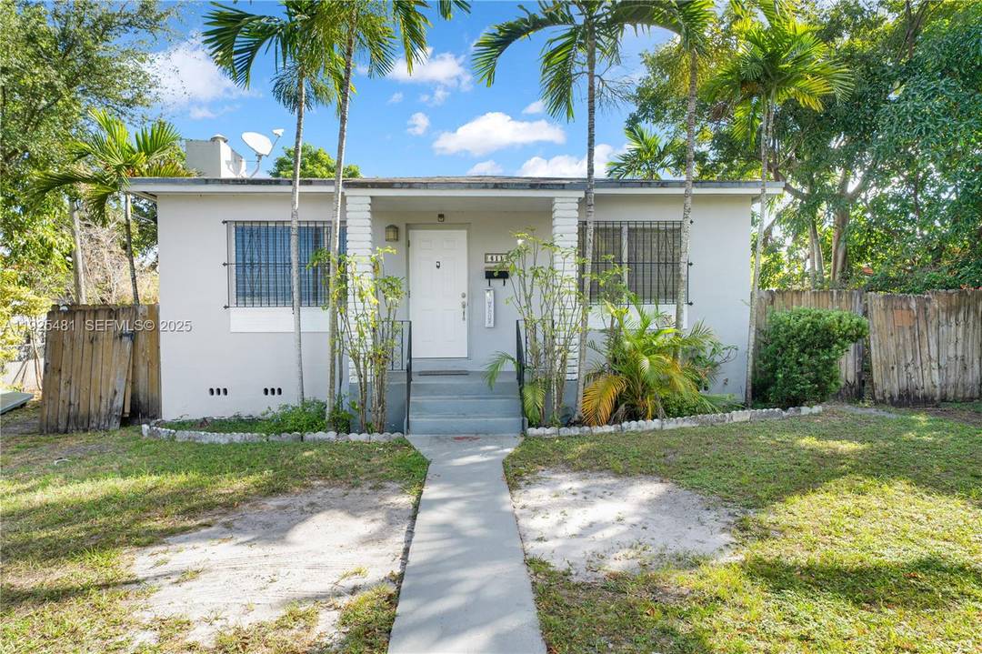 Discover an incredible opportunity to own this 3 bedroom, 1 bath home in central Miami, conveniently located near 57th Avenue and Flagler.