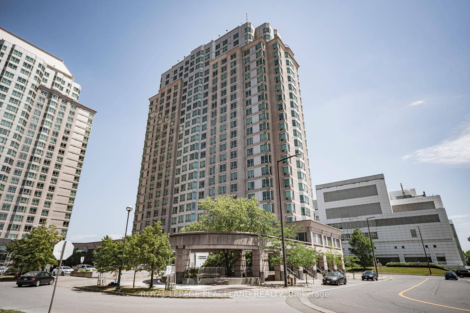 Beautifully Updated Condo With Split Floor Plan And Parking For 2 Tandem.