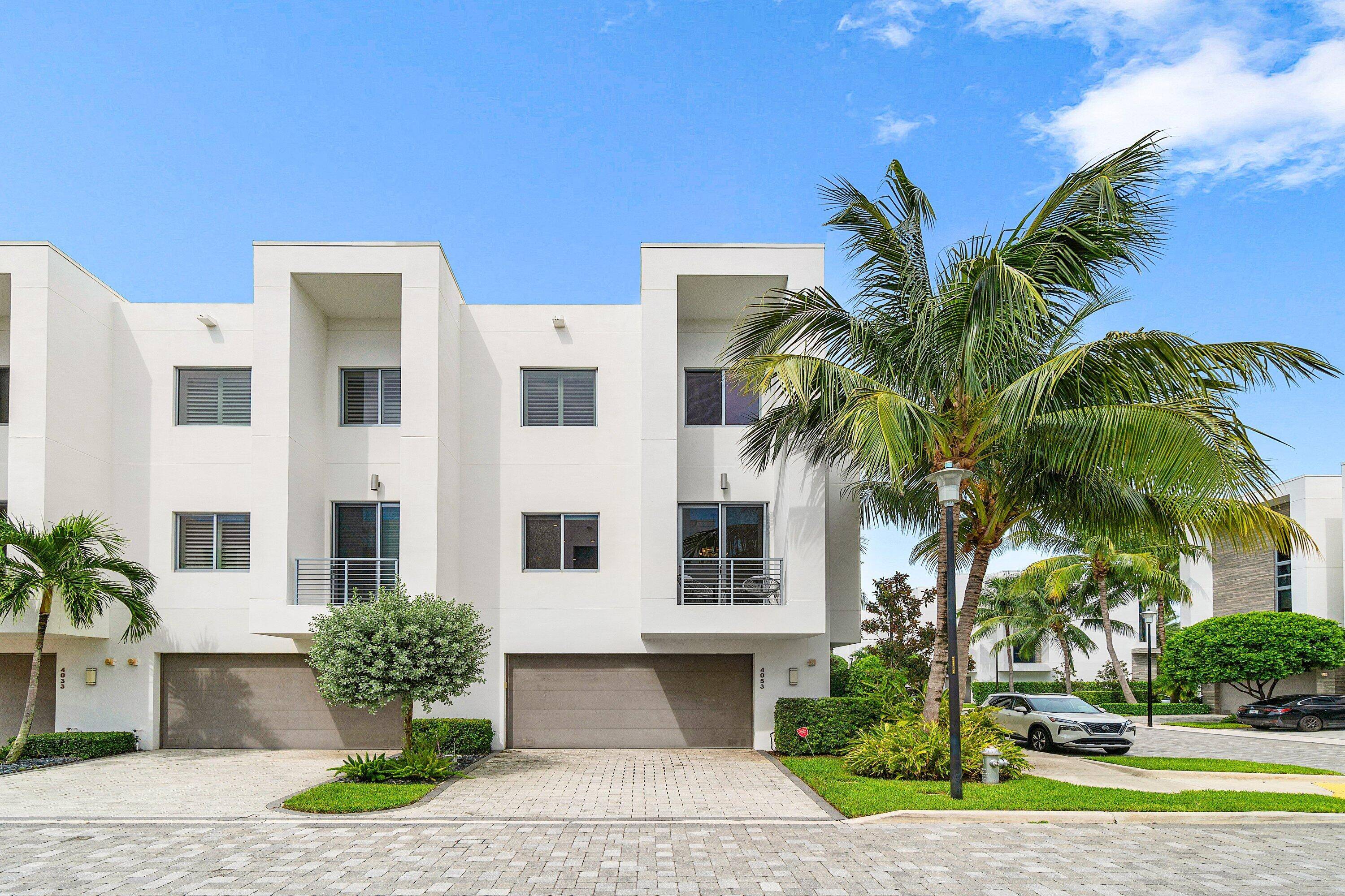 Experience Luxury Living at Its Finest This stunning 3 bedroom, 3.