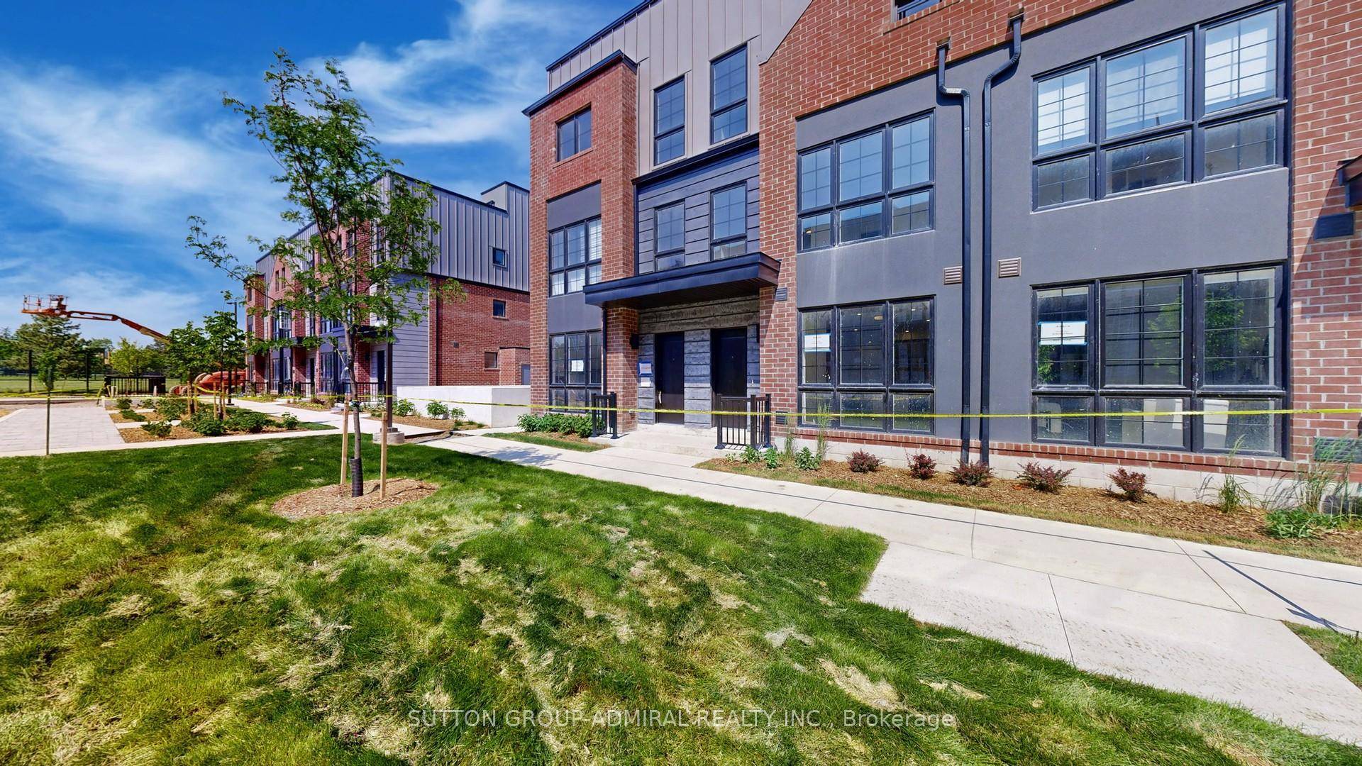 Brand new Executive 3 1 bedroom townhome in prime Centre and Atkinson location.