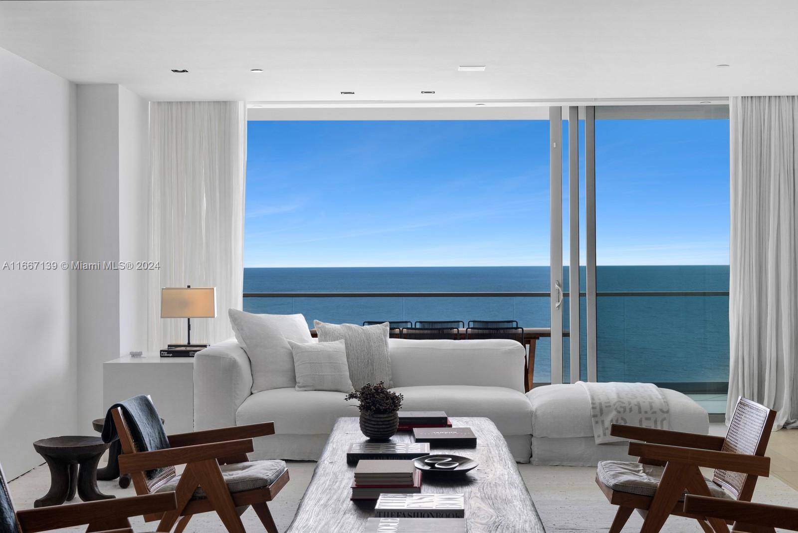 Step Inside with Me ! Curated by renowned designer Briggs Edward Solomon, this Bal Harbour beach abode's organic aesthetic defines modern oceanfront living.