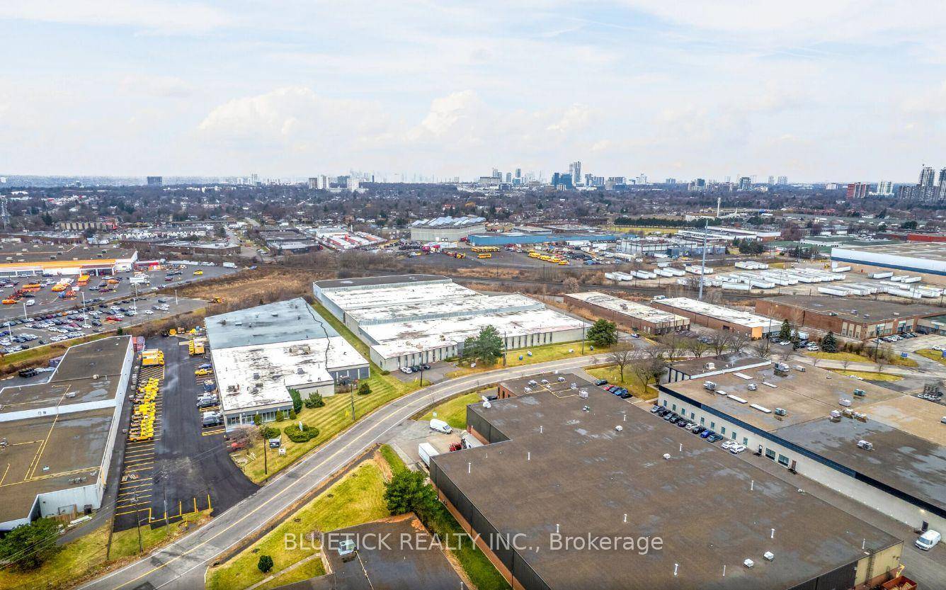 This office is located close to high traffic intersection of Birchmount and Ellesmere, offers easy access to HWY 401, 404, and public transit Ellesmere TTC Station.