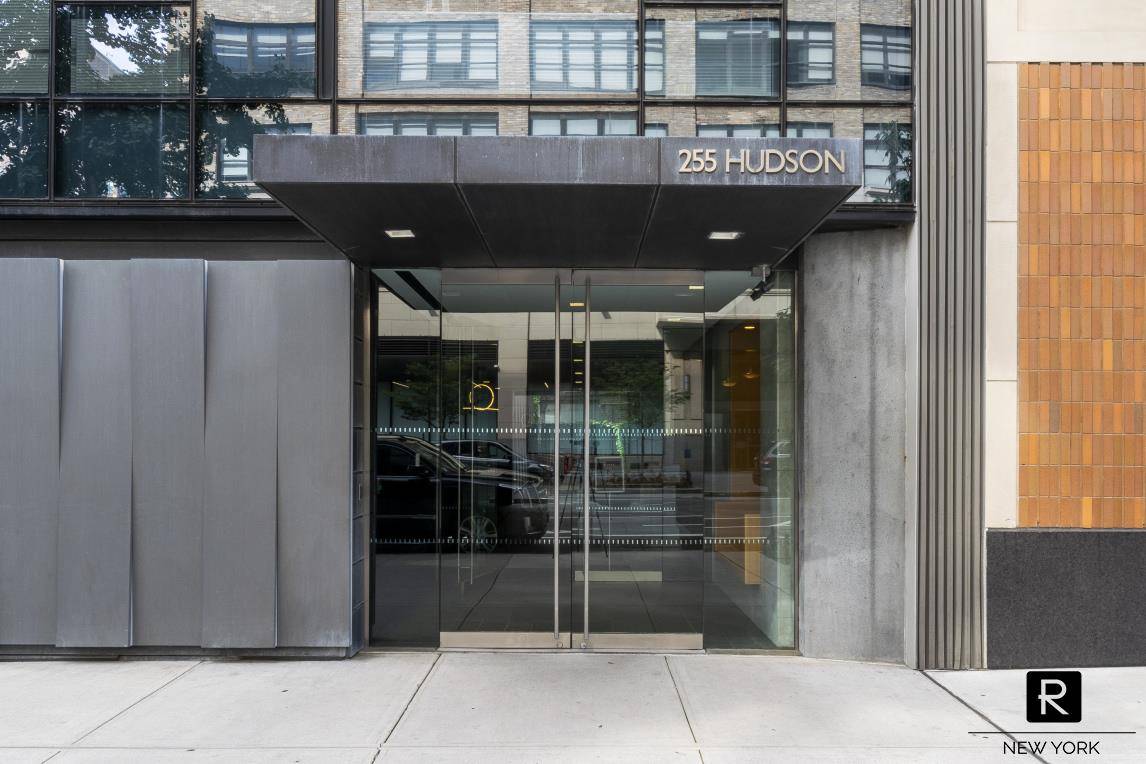 Spectacular 2 Bedroom 2. 5 Bathroom home located at 255 Hudson.