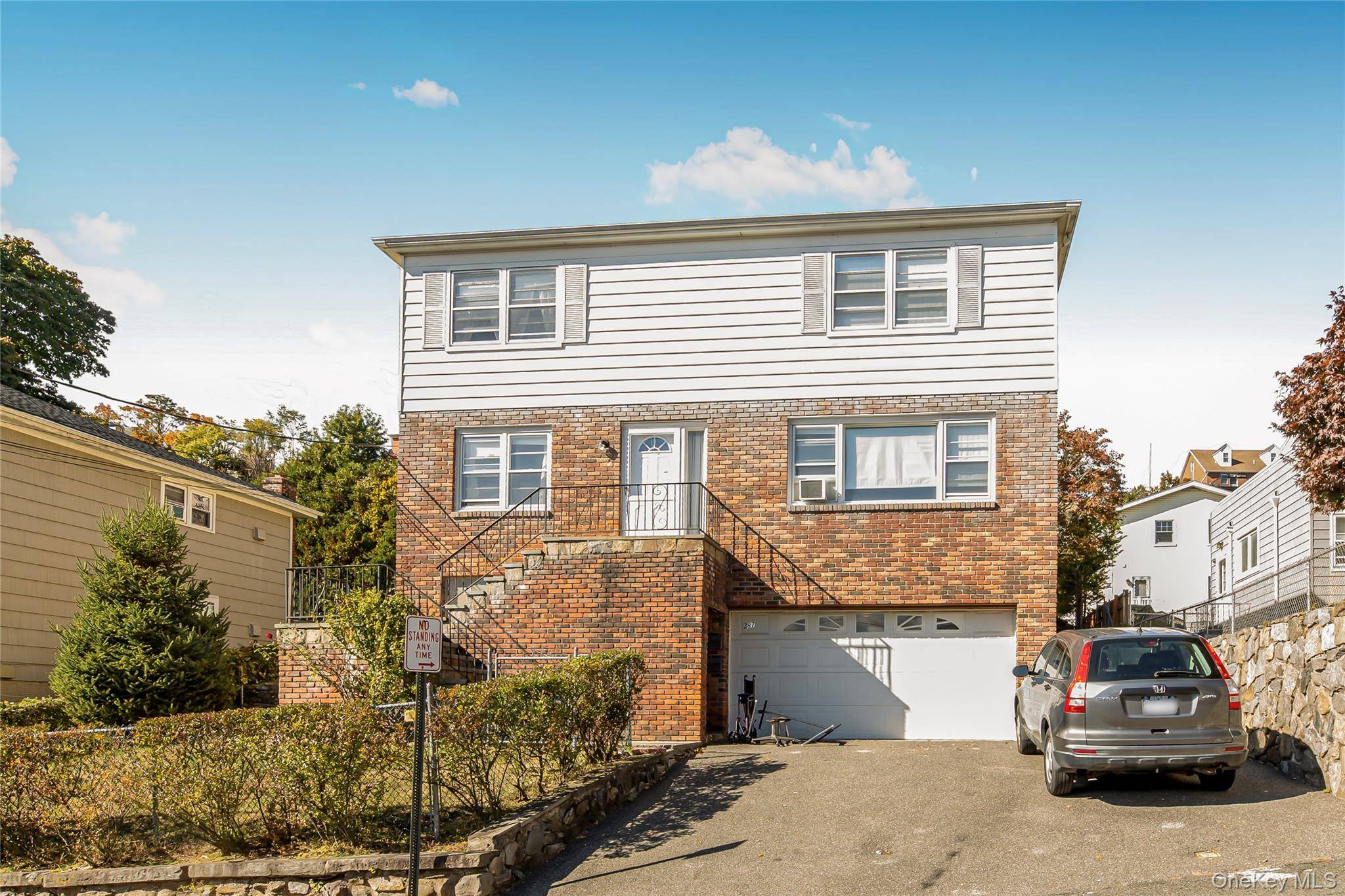 Wow great for investors 3 bedrooms 2 full bathroom over 3 bedrooms and 2 full bathrooms, 2 car garage,, walk out basement and beautiful large backyard to enjoy