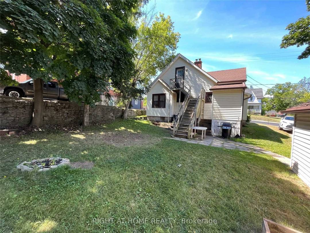 Opportunity To Call This Family Friendly House Your Next Home.