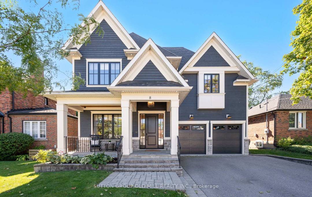 Welcome to Port Credit Village !