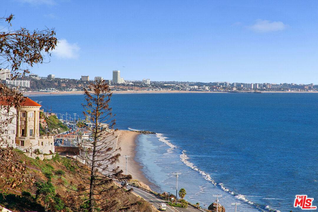 18133 Coastline Dr Malibu La