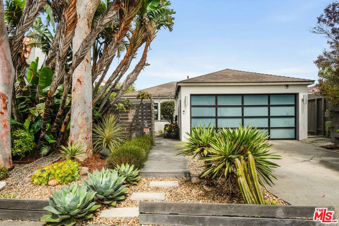 7406   Earldom Ave 3BR Playa Del Rey La