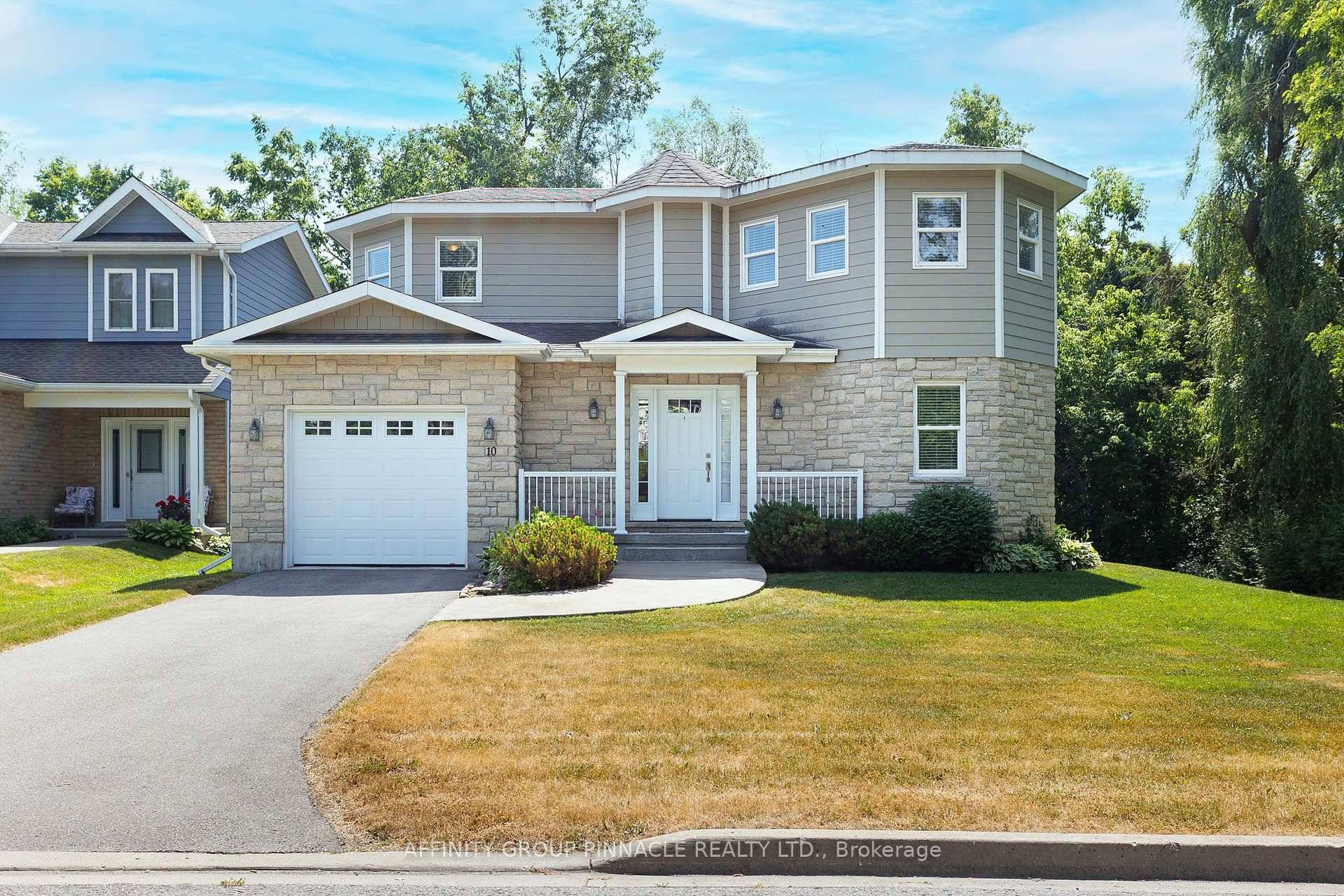 2 Story home on a quiet amp ; desirable street in Fenelon Falls.