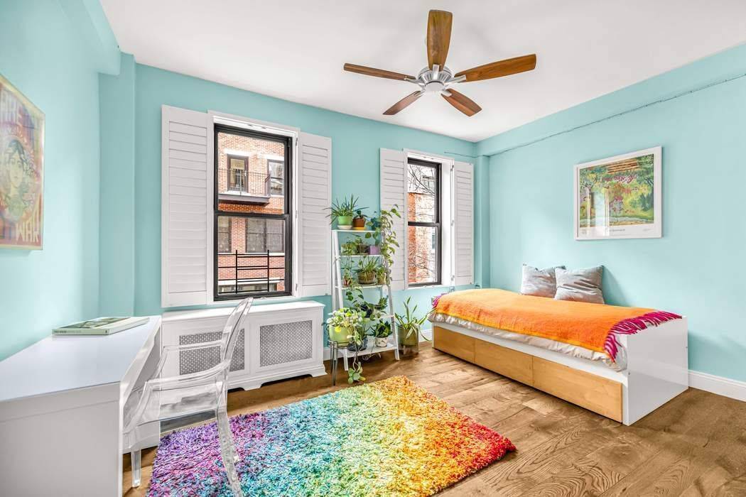 Convertible 4 bed approx.