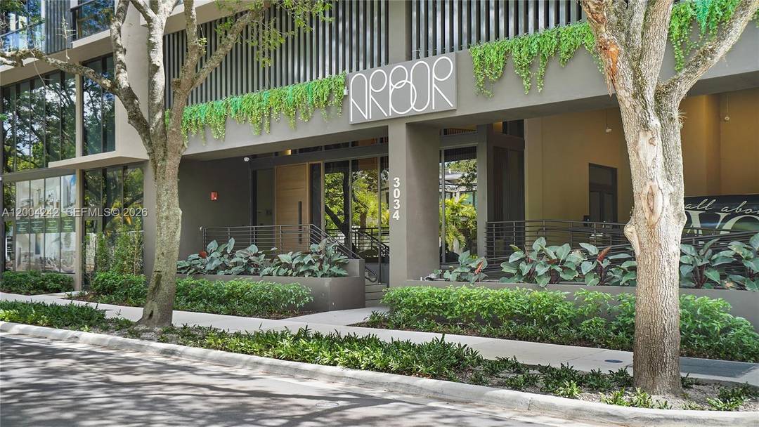 Welcome to Townhouse 2 at Arbor Coconut Grove, a truly special residence offering the privacy and feel of a single family home with the full convenience of luxury condo living, ...