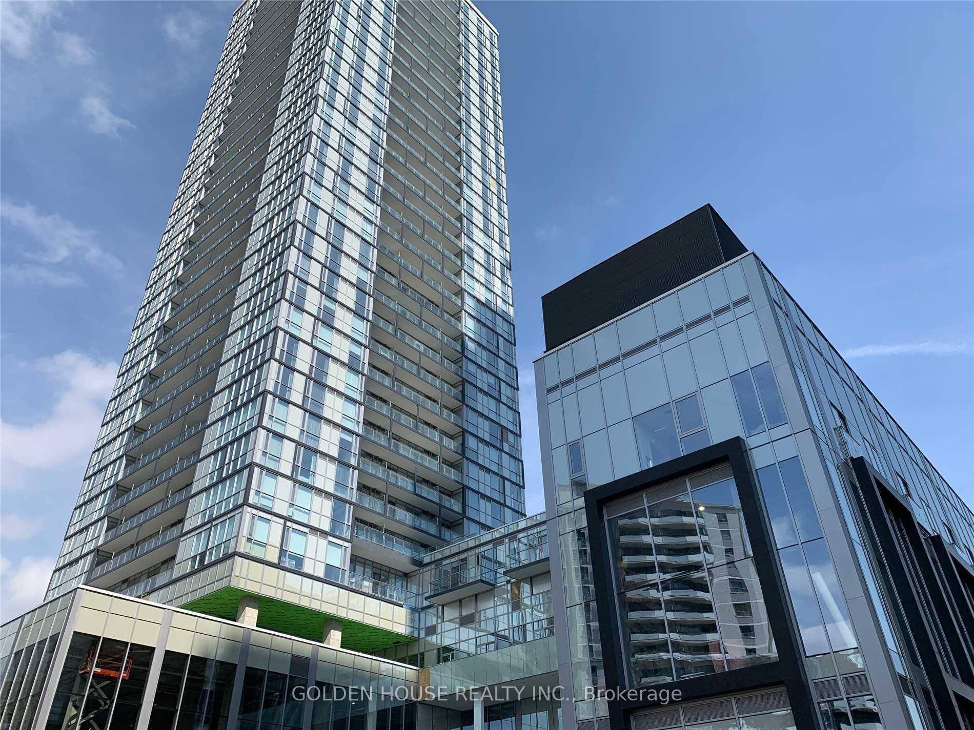 Southwest corner unit. High floor.