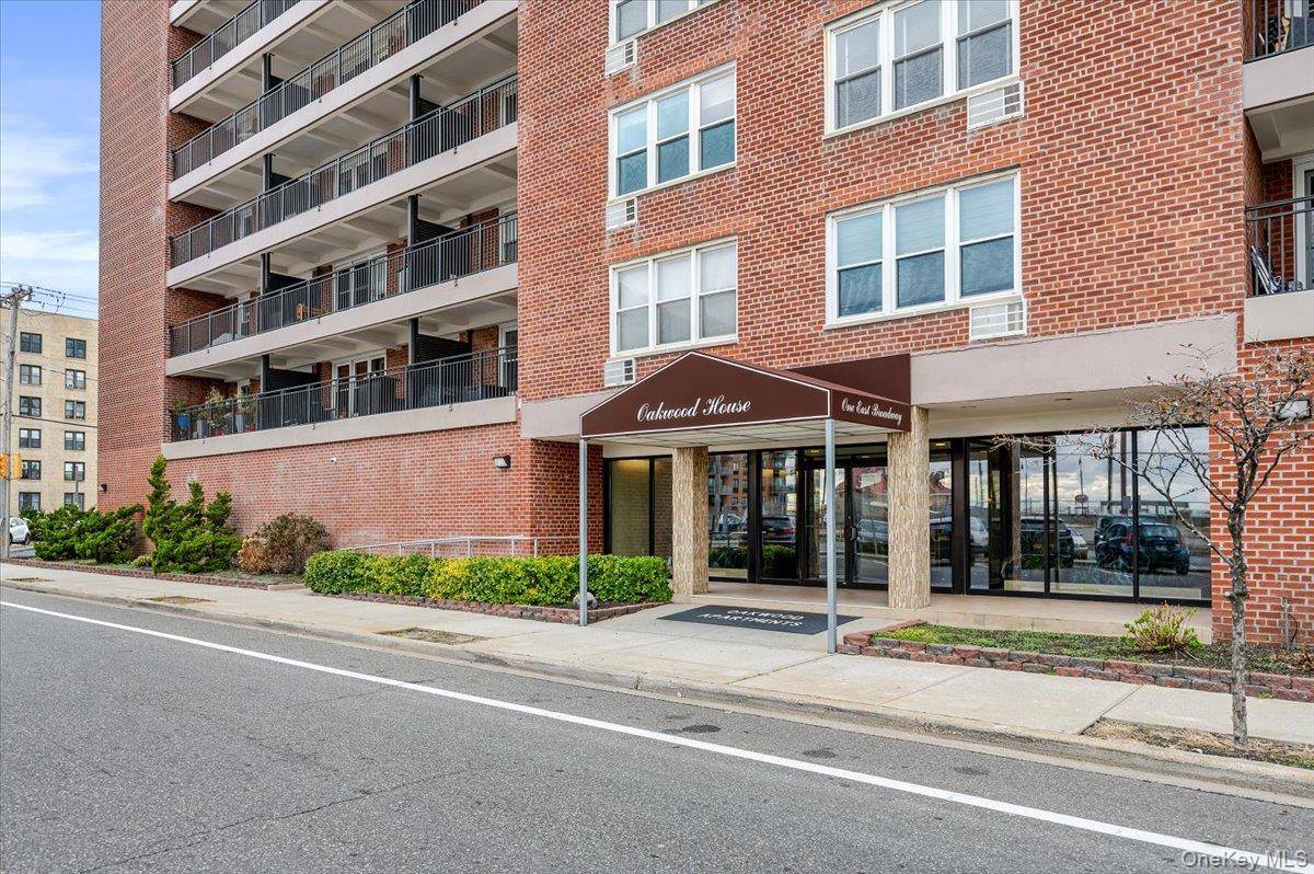Experience coastal living at its finest in this beautifully updated Junior 4 co op with stunning water views and a dedicated garage parking spot.