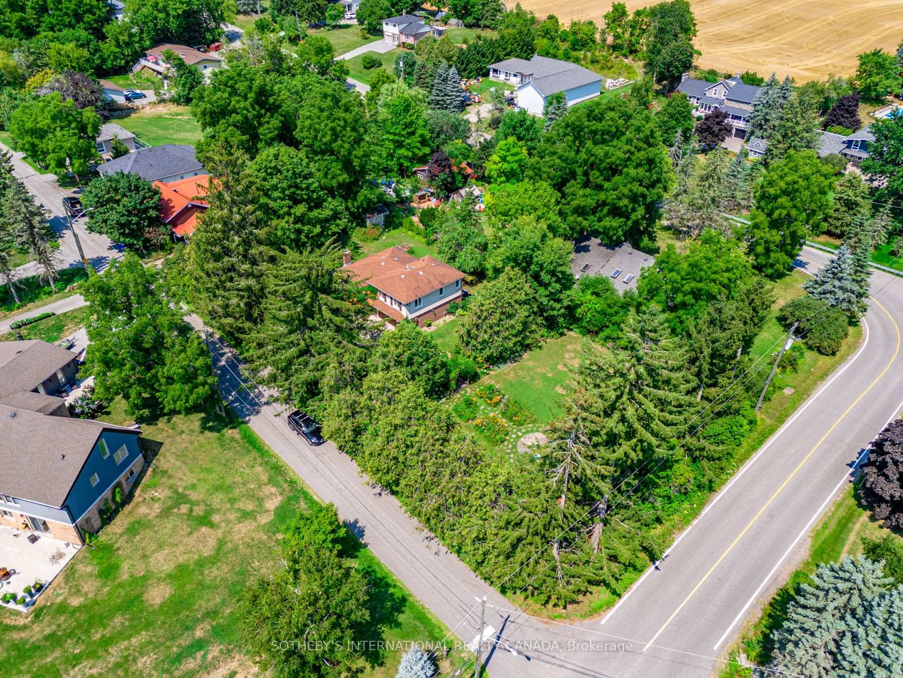 Tucked away on a quiet cul de sac, this exceptional 1 2 acre property offers a private oasis in the charming village of Schomberg.