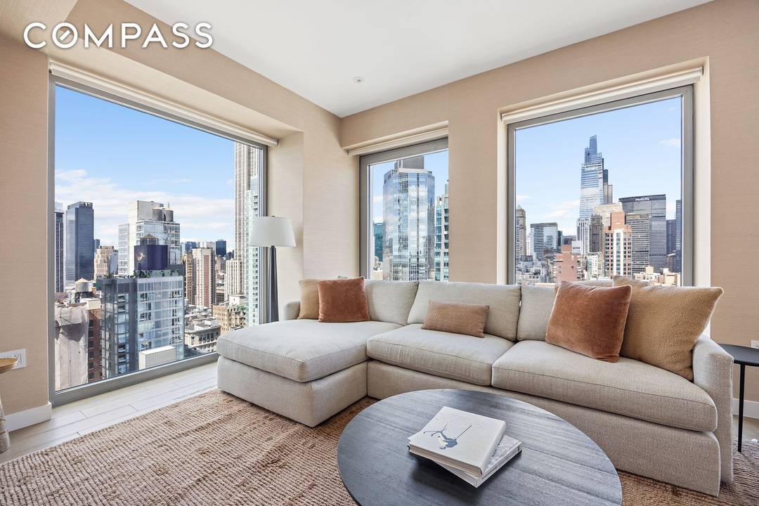 Step into this full floor residence in the heart of NoMad, this 2 bedroom, 2.