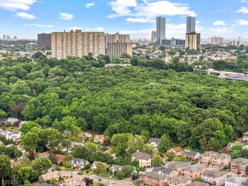 Glenwood Ave Leonia Boro New Jersey Single-Family