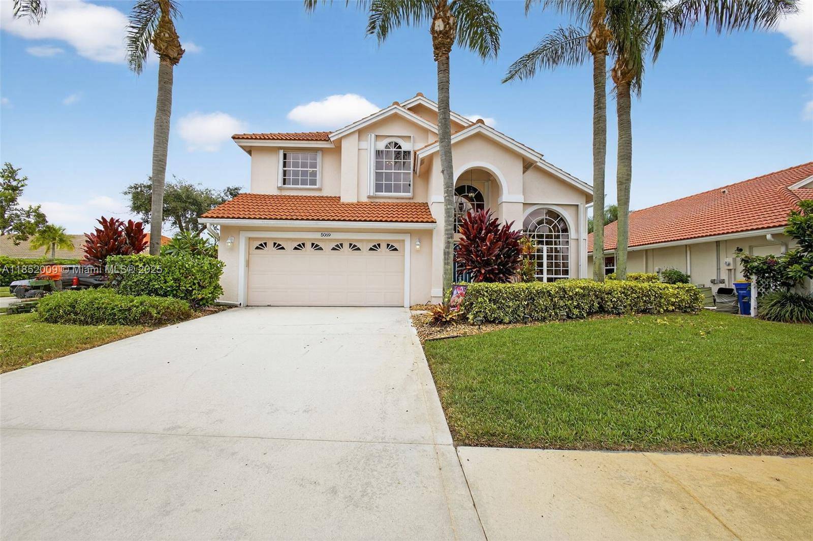 Offered at 535, 000, this is the BEST priced 4 3 2 per sq ft in Stuart !