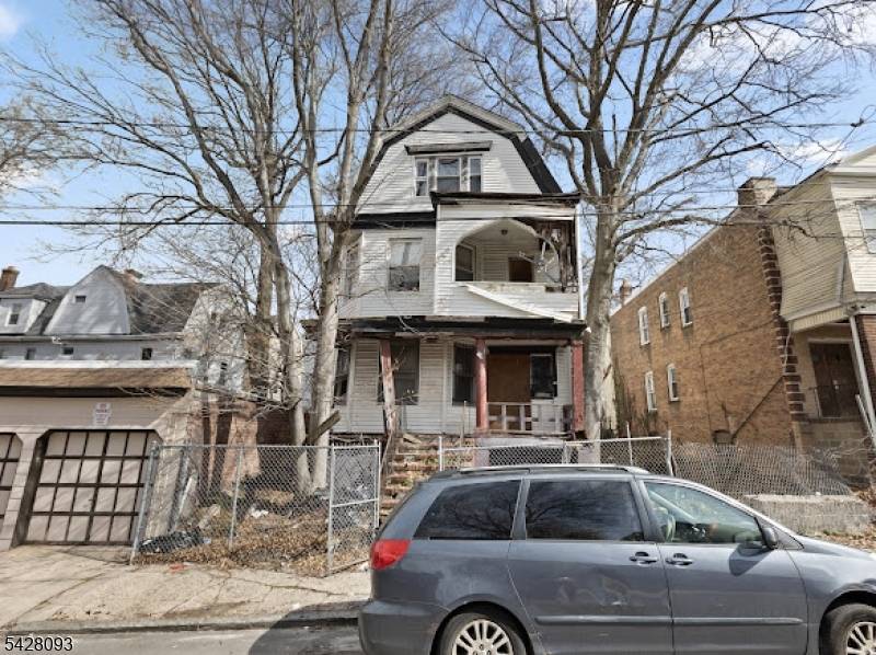 Rare opportunity to acquire an oversized lot in Irvington with significant redevelopment potential.