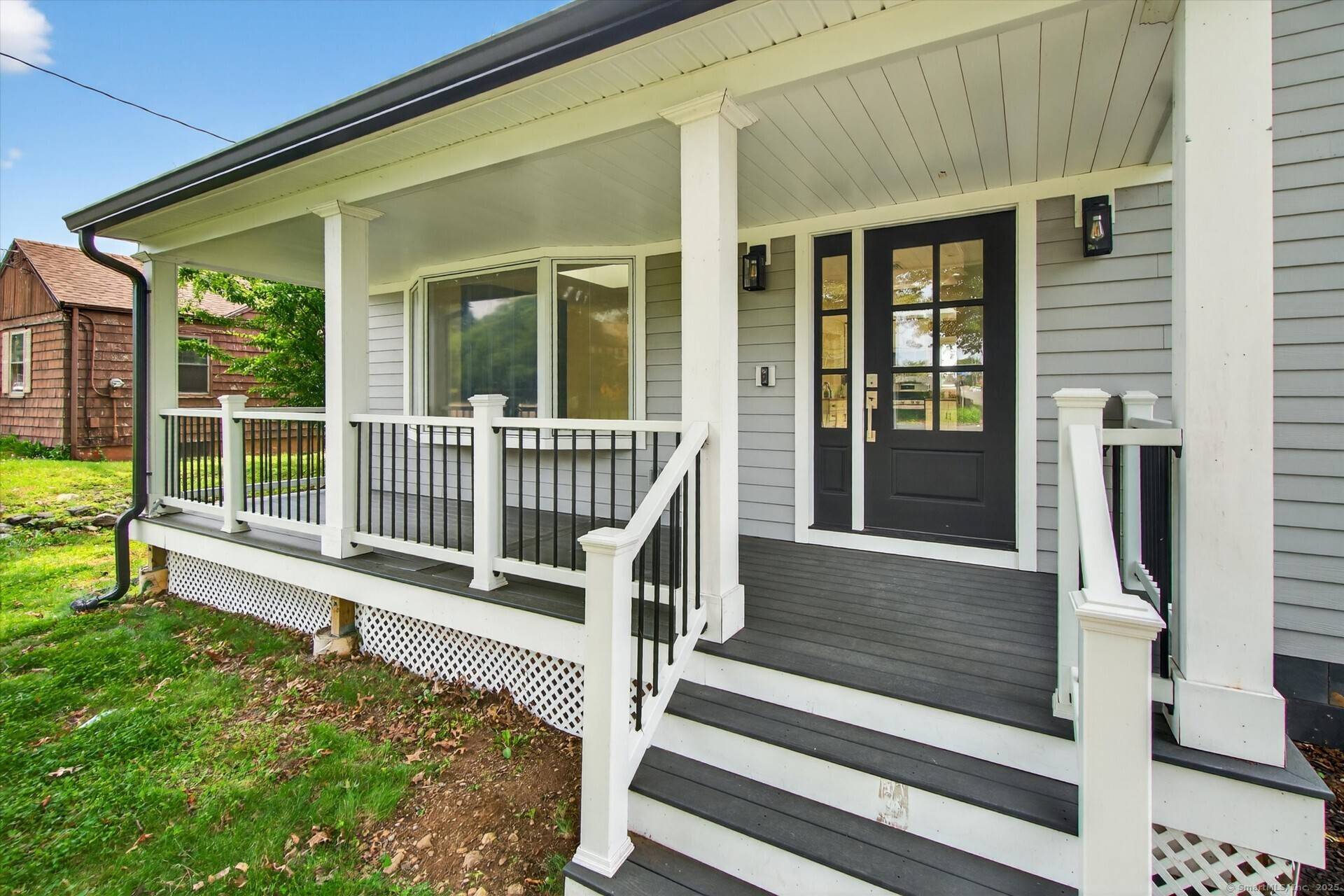 When only new will do ! This home shows like a brand new home inside and outside so there is nothing to do but turn the key !